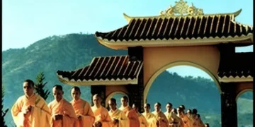 What Are the Practices of Mahayana Buddhism?